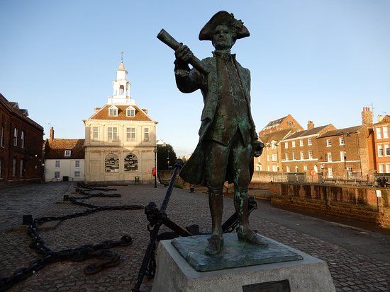 Statue of George Vancouver